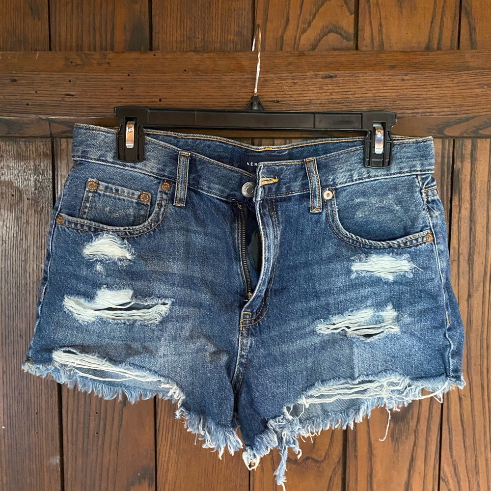Aeropostale size 6 women’s high rise blue ripped jeans